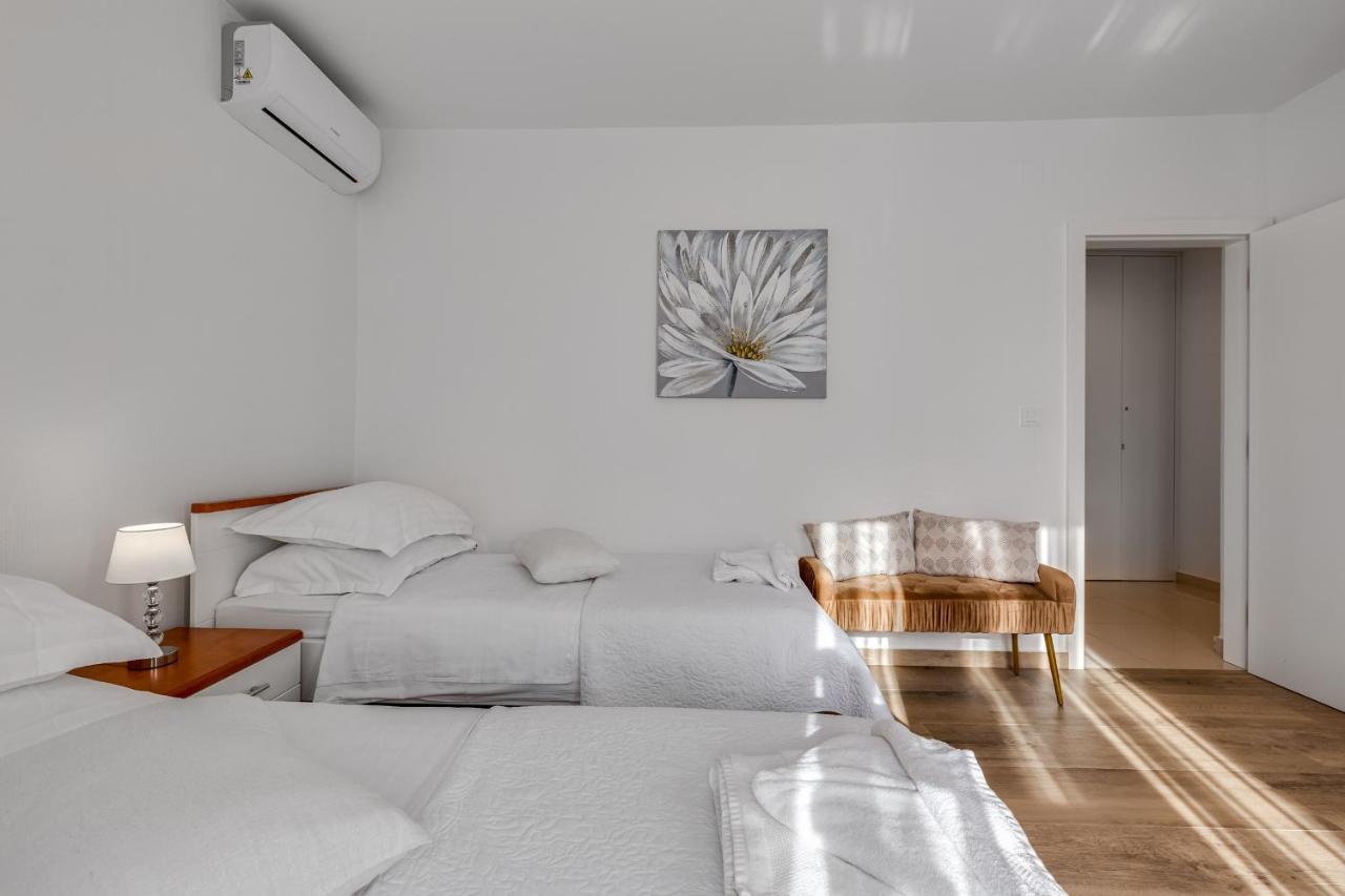Elegant Two Bedroom *
